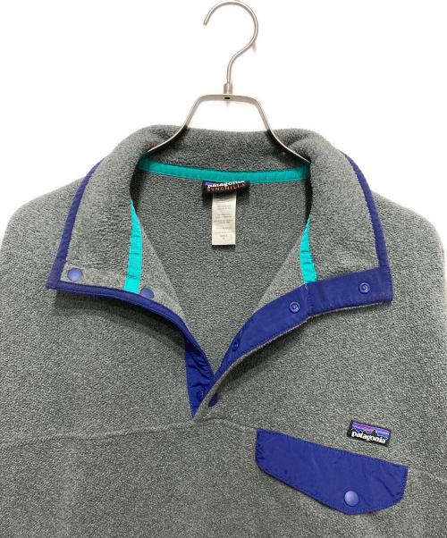 Patagonia（パタゴニア）Patagonia (パタゴニア) Men’s Lightweight Synchilla Snap-T グレー サイズ:Mの古着・服飾アイテム