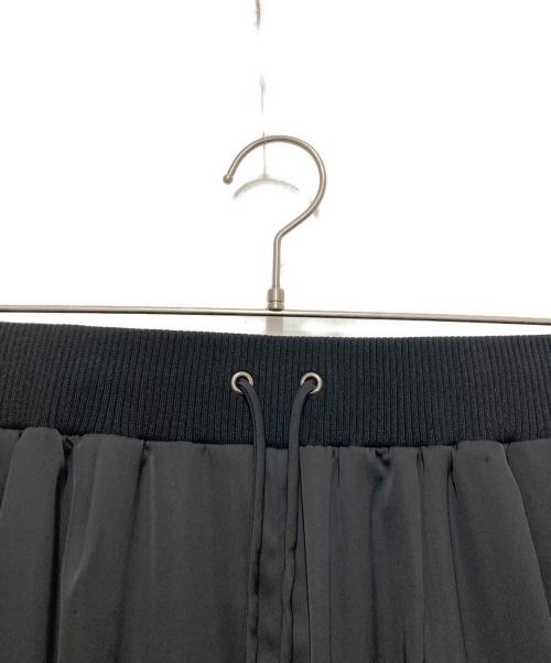 ADORE（アドーア）ADORE (アドーア) ダルサテンジョッパーパンツ ブラック サイズ:38の古着・服飾アイテム