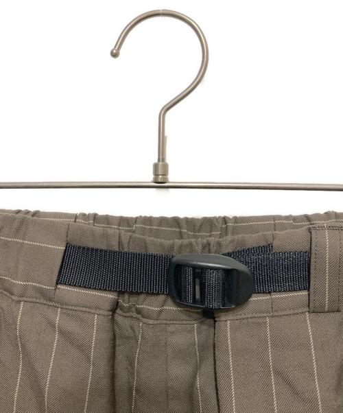 Ujoh（ウジョー）Ujoh (ウジョー) Tape-Belt Wide PNT　テープベルト ワイド パンツ ブラウン サイズ:2の古着・服飾アイテム