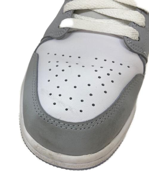 NIKE（ナイキ）NIKE (ナイキ) WMNS AIR JORDAN 1 LOW WHITE/WOLF GREY-ALUM サイズ:26.5の古着・服飾アイテム