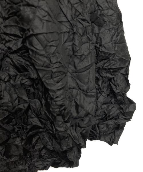 ISSEY MIYAKE（イッセイミヤケ）ISSEY MIYAKE (イッセイミヤケ) ハイネックシワ加工カットソー ブラック サイズ:Mの古着・服飾アイテム