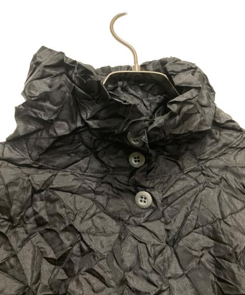ISSEY MIYAKE（イッセイミヤケ）ISSEY MIYAKE (イッセイミヤケ) ハイネックシワ加工カットソー ブラック サイズ:Mの古着・服飾アイテム