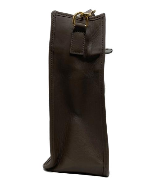 IO PELLE（イオペレ）IO PELLE (イオペレ) ear PAPILLONNER (イアパピヨネ) ホースエンボスShoulder Bag ベージュの古着・服飾アイテム