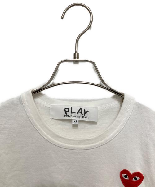PLAY COMME des GARCONS（プレイコムデギャルソン）PLAY COMME des GARCONS (プレイコムデギャルソン) ワンポイントシャツ ホワイト サイズ:XSの古着・服飾アイテム