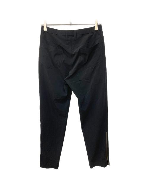 ISSEY MIYAKE（イッセイミヤケ）ISSEY MIYAKE (イッセイミヤケ) ストレートパンツ ブラック サイズ:Ｍの古着・服飾アイテム