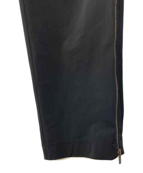 ISSEY MIYAKE（イッセイミヤケ）ISSEY MIYAKE (イッセイミヤケ) ストレートパンツ ブラック サイズ:Ｍの古着・服飾アイテム