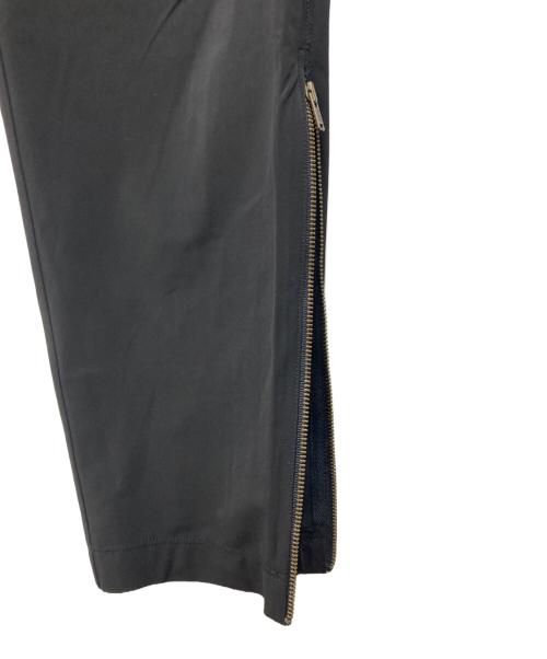 ISSEY MIYAKE（イッセイミヤケ）ISSEY MIYAKE (イッセイミヤケ) ストレートパンツ ブラック サイズ:Ｍの古着・服飾アイテム