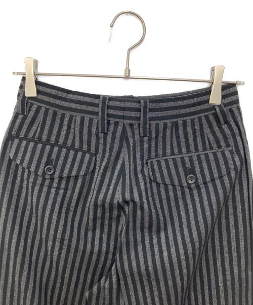 ISSEY MIYAKE（イッセイミヤケ）ISSEY MIYAKE (イッセイミヤケ) 90sストライプパンツ グレー×ブラック サイズ:Ｍの古着・服飾アイテム