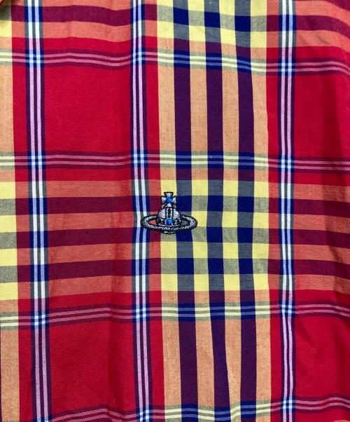 Vivienne Westwood man（ヴィヴィアン ウェストウッド マン）Vivienne Westwood man (ヴィヴィアン ウェストウッド マン) 半袖オーブチェックシャツ レッド サイズ:44の古着・服飾アイテム