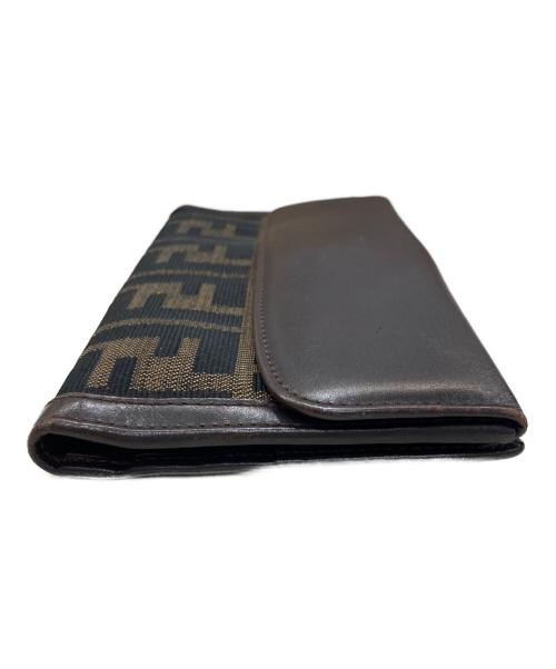 FENDI（フェンディ）FENDI (フェンディ) ズッカ柄財布 ブラウンの古着・服飾アイテム