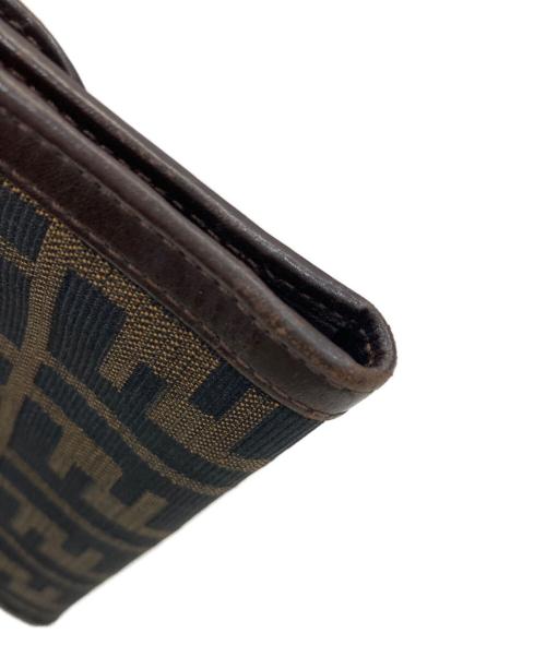 FENDI（フェンディ）FENDI (フェンディ) ズッカ柄財布 ブラウンの古着・服飾アイテム