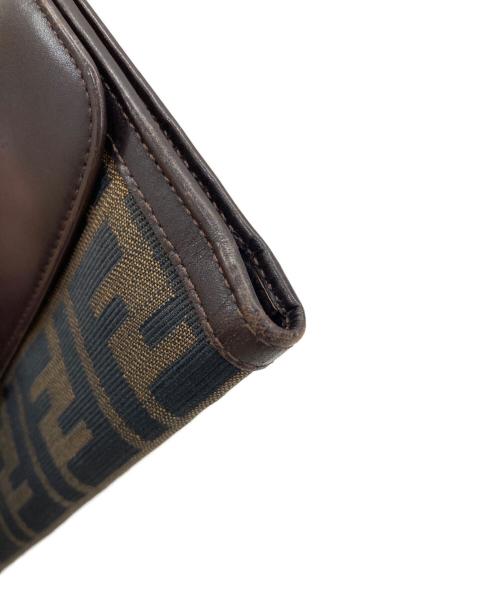 FENDI（フェンディ）FENDI (フェンディ) ズッカ柄財布 ブラウンの古着・服飾アイテム