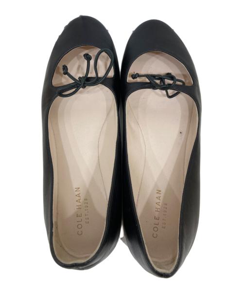 COLE HAAN（コールハーン）COLE HAAN (コールハーン) フラットシューズ ブラック サイズ:7 1/2の古着・服飾アイテム