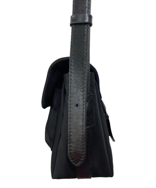 TOUT Y EST（トゥティエ）TOUT Y EST (トゥティエ) SAC VOLET TOILE ブラックの古着・服飾アイテム