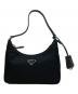 PRADA（プラダ）の古着「Re-Edition 2005 Re-Nylon ミニバッグ」｜ブラック