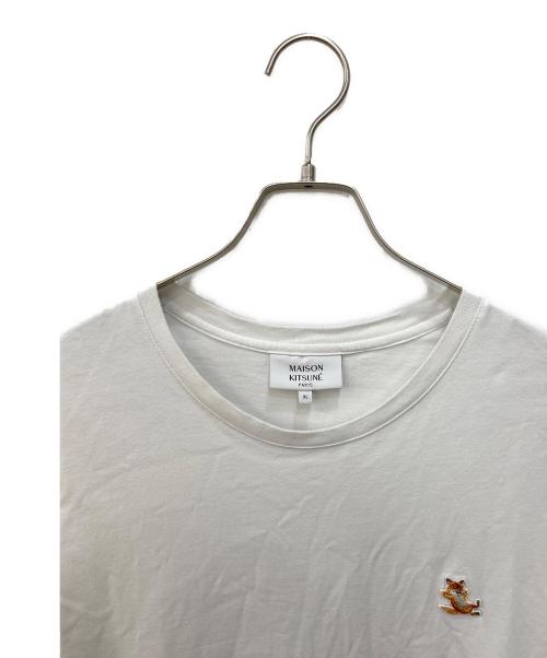 maison kitsune（メゾンキツネ）maison kitsune (メゾンキツネ) CHILLAX FOX PATCH REGULAR TEE SHIRT ホワイト サイズ:XLの古着・服飾アイテム