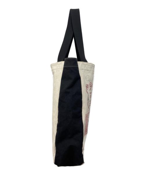 Vivienne Westwood（ヴィヴィアンウエストウッド）Vivienne Westwood (ヴィヴィアンウエストウッド) キャンバストートバッグ ブラック×アイボリーの古着・服飾アイテム