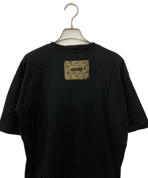 NEMETH（ネメス）Nemeth (ネメス) グラフィックtシャツ ブラック サイズ:Ｍの古着・服飾アイテム