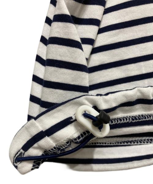 is-ness（イズネス）is-ness (イズネス) BALLOON BORDER LONG SLEEVE T-SHIRT ホワイト×ブラック サイズ:Lの古着・服飾アイテム