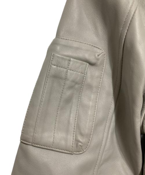 AVIREX（アヴィレックス）AVIREX (アヴィレックス) SHEEPLEATHER MA-1 グレー サイズ:Sの古着・服飾アイテム