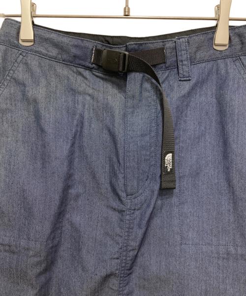 THE NORTH FACE（ザ ノース フェイス）THE NORTH FACE (ザ ノース フェイス) ナイロンデニムフィールドスカート インディゴ サイズ:M 未使用品の古着・服飾アイテム