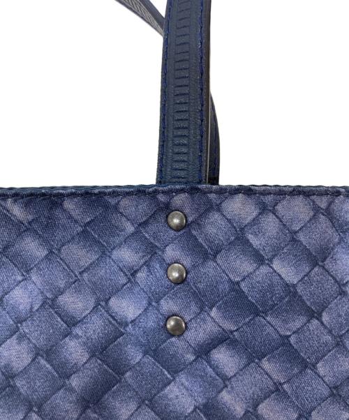BOTTEGA VENETA（ボッテガベネタ）BOTTEGA VENETA (ボッテガベネタ) イントレッチオリュージョントートバッグ ネイビーの古着・服飾アイテム
