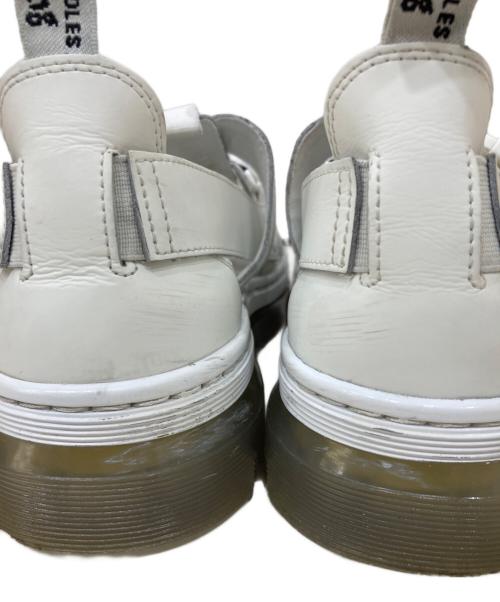 Dr.Martens（ドクターマーチン）Dr.Martens (ドクターマーチン) person サンダル ホワイト サイズ:42の古着・服飾アイテム