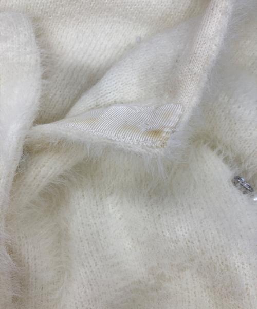 La boutique BonBon（ラブティックボンボン）La boutique BonBon (ラブティックボンボン) フェザーヤーンビジュー刺繍ジャケットカーディガン アイボリー サイズ:FREEの古着・服飾アイテム