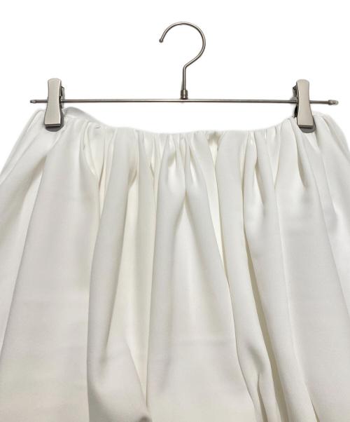 sheller（シェリエ）sheller (シェリエ) Drape Balloon Short Pants ホワイト サイズ:Ⅿ 未使用品の古着・服飾アイテム