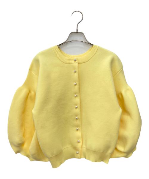 La boutique BonBon（ラブティックボンボン）La boutique BonBon (ラブティックボンボン) パールぽわんとスリーブニットカーディガン イエロー サイズ:FREE 未使用品の古着・服飾アイテム