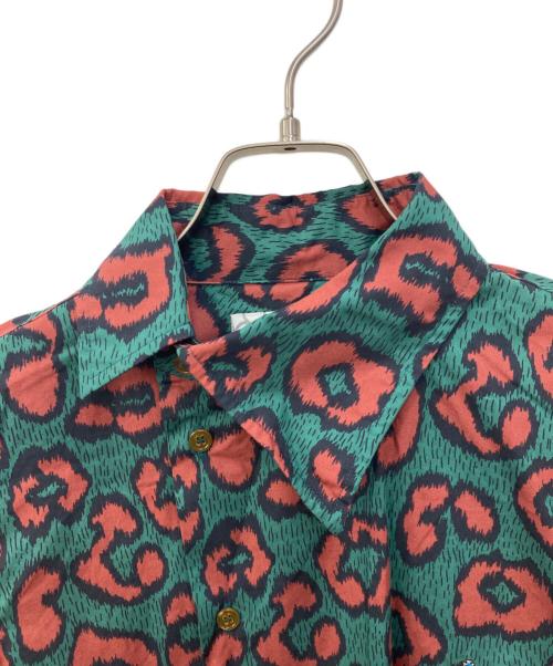 Vivienne Westwood man（ヴィヴィアン ウェストウッド マン）Vivienne Westwood man (ヴィヴィアン ウェストウッド マン) オーブ刺繍レオパード柄アシンメトリーシャツ グリーン サイズ:44の古着・服飾アイテム