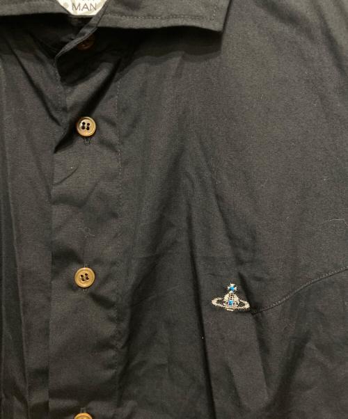 Vivienne Westwood man（ヴィヴィアン ウェストウッド マン）Vivienne Westwood man (ヴィヴィアン ウェストウッド マン) オーブ刺繍７分袖シャツ ブラック サイズ:44の古着・服飾アイテム
