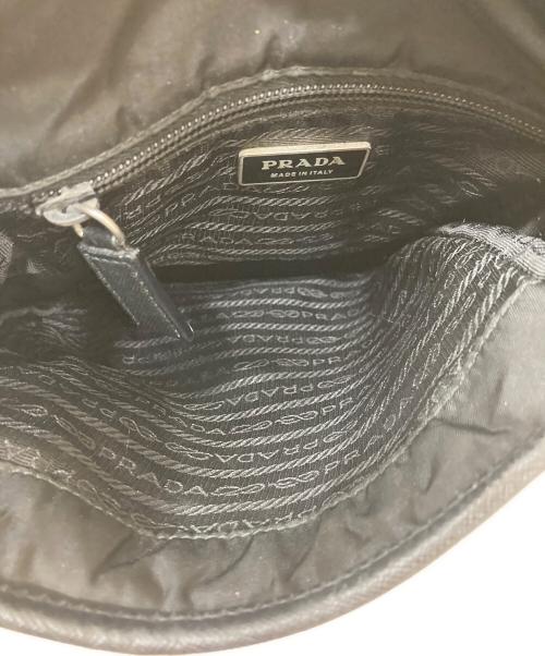 PRADA（プラダ）PRADA (プラダ) ナイロンショルダーバッグ ブラックの古着・服飾アイテム