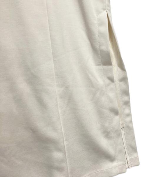 anuans（アニュアンス）anuans (アニュアンス) バックオープンストレートタックカットワンピース アイボリー サイズ:Ⅿの古着・服飾アイテム