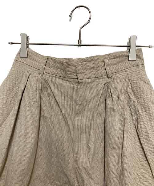 anuke（アンヌーク）anuke (アンヌーク) チェックタックパンツ ベージュ サイズ:SIZE 36の古着・服飾アイテム