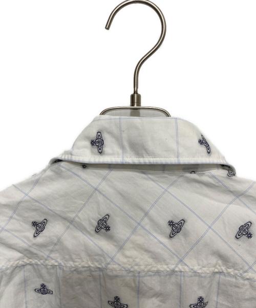 Vivienne Westwood man（ヴィヴィアン ウェストウッド マン）Vivienne Westwood man (ヴィヴィアン ウェストウッド マン) 総柄オーブ刺繍シャツ ホワイト サイズ:SIZE44の古着・服飾アイテム