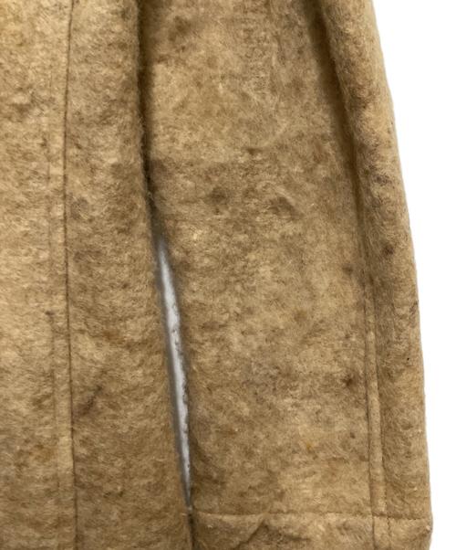 COMME des GARCONS HOMME PLUS（コムデギャルソンオムプリュス）COMME des GARCONS HOMME PLUS (コムデギャルソンオムプリュス) 縮絨フェルトジャケット ベージュ サイズ:Mの古着・服飾アイテム