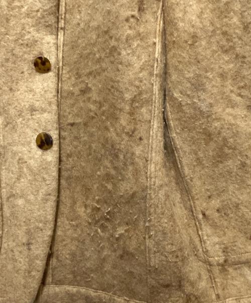 COMME des GARCONS HOMME PLUS（コムデギャルソンオムプリュス）COMME des GARCONS HOMME PLUS (コムデギャルソンオムプリュス) 縮絨フェルトジャケット ベージュ サイズ:Mの古着・服飾アイテム