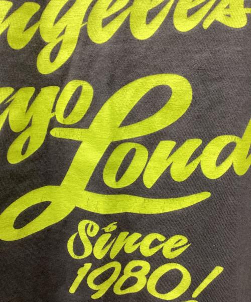 stussy（ステューシー）stussy (ステューシー) ワールドツアーtシャツ グレー サイズ:Mの古着・服飾アイテム