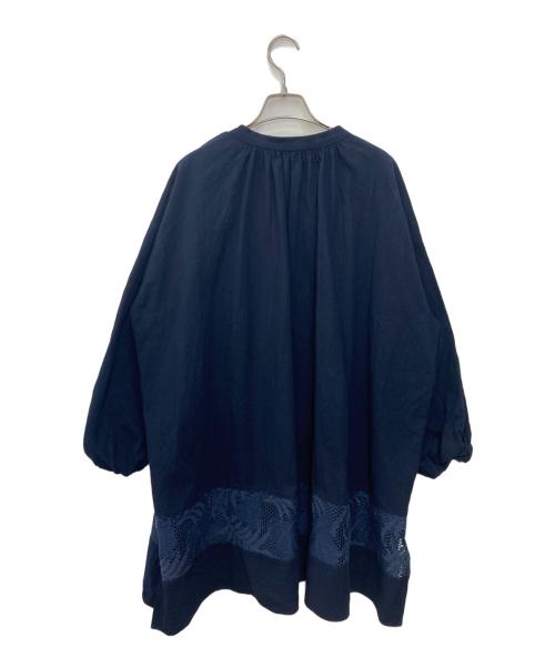 BEARDSLEY（ビアズリー）BEARDSLEY (ビアズリー) 裾レースBIGシャツ ネイビー サイズ:Fの古着・服飾アイテム