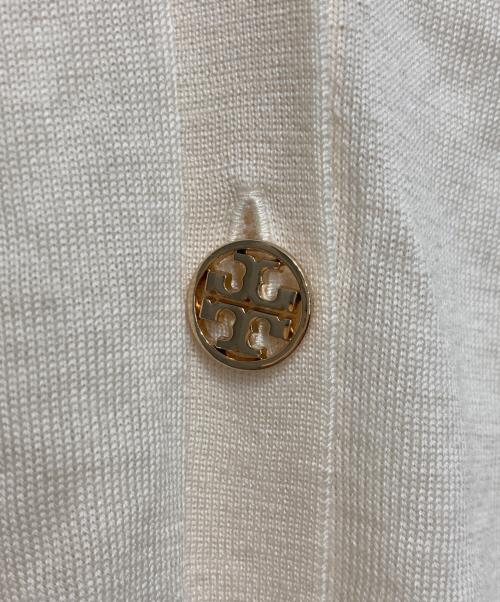 TORY BURCH（トリーバーチ）TORY BURCH (トリーバーチ) Tロゴボタンウールカーディガン アイボリー サイズ:XS/TPの古着・服飾アイテム
