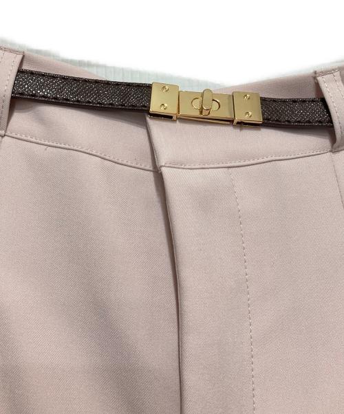 JUSGLITTY（ジャスグリッティー）JUSGLITTY (ジャスグリッティー) ベルト付ワイドパンツパンツ ピンク 未使用品の古着・服飾アイテム
