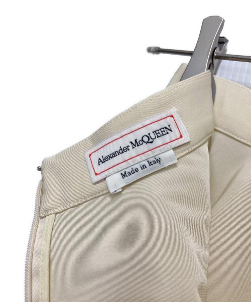 ALEXANDER McQUEEN（アレキサンダーマックイーン）ALEXANDER McQUEEN (アレキサンダーマックイーン) ギャザーフリルミディスカート ベージュ サイズ:38の古着・服飾アイテム