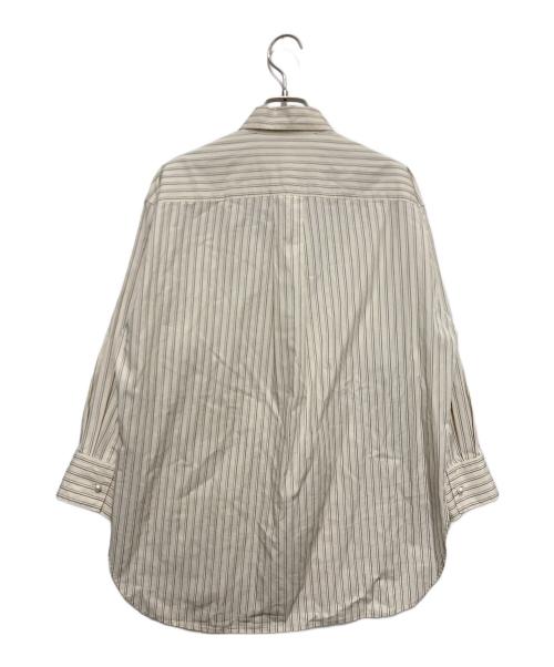 23区（ニジュウサンク）23区 (ニジュウサンク) CANCLINI ポケット付き パールボタン シャツブラウス ベージュ サイズ:32の古着・服飾アイテム