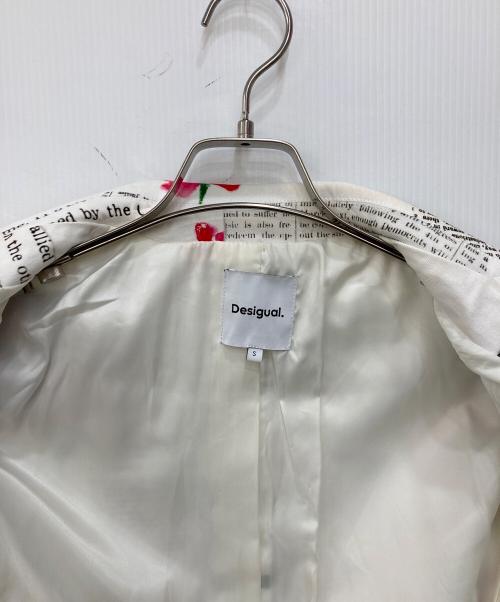Desigual（デシグアル）Desigual (デシグアル) テキスト&花柄 ストレートブレザー ネイビー サイズ:Sの古着・服飾アイテム