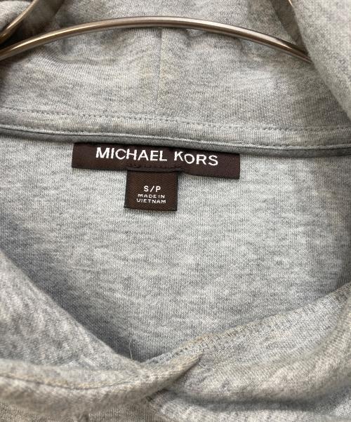 MICHAEL KORS（マイケルコース）MICHAEL KORS (マイケルコース) ロゴパーカー グレー サイズ:Sの古着・服飾アイテム