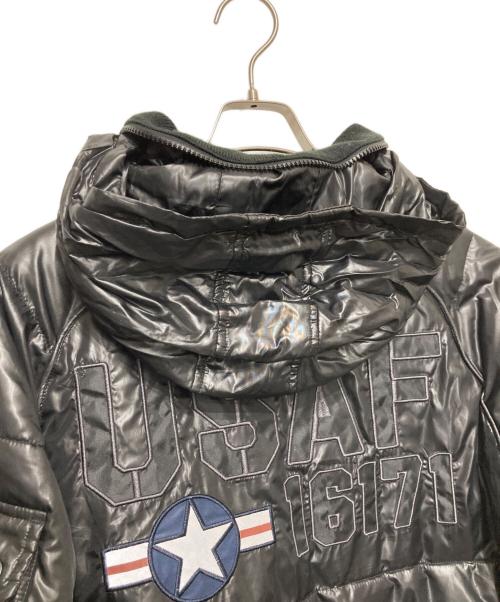 AVIREX（アヴィレックス）AVIREX (アヴィレックス) USAF PADDING JACKET（USAF パディング ジャケット） ブラック サイズ:Lの古着・服飾アイテム