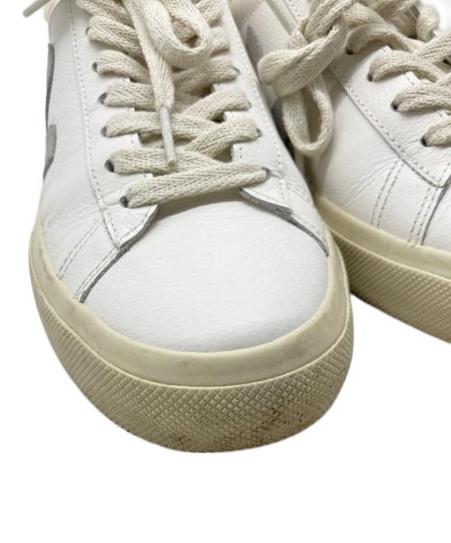 VEJA（ヴェジャ）VEJA (ヴェジャ) CAMPO FURED LEATHER アイボリー サイズ:24cmの古着・服飾アイテム