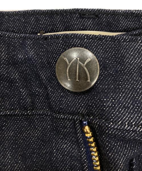 YANUK（ヤヌーク）YANUK (ヤヌーク) ピンタックフレアデニムパンツ インディゴ サイズ:Ⅼの古着・服飾アイテム