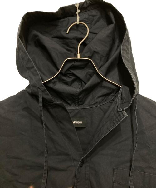 WE11DONE（ウェルダン）WE11DONE (ウェルダン) ペイント加工フードシャツ ブラック サイズ:Mの古着・服飾アイテム